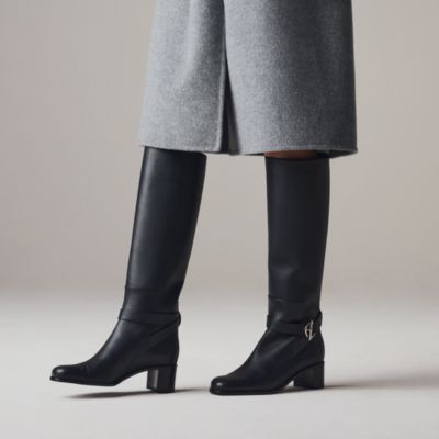 エルメス黒いレザーブーティ 中ヒール レディースブーツとアンクルブーツ | Hermès - エルメス-公式サイト